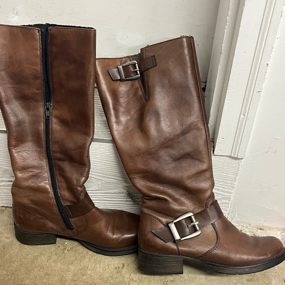 Rieker Brown Boots (Women’s) Size 37 (6.5) - Picture 2 of 3